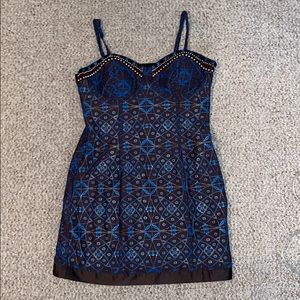 Blue-patterned dress with gold bead detailing